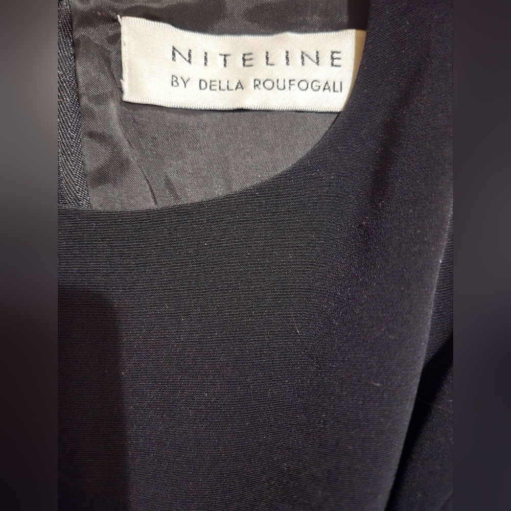 NITELINE by Della Roufogali - Picture 8 of 9